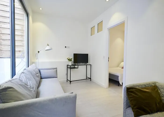 ALTIDO Fabulous 3-BR Apartment in Western Lisbon